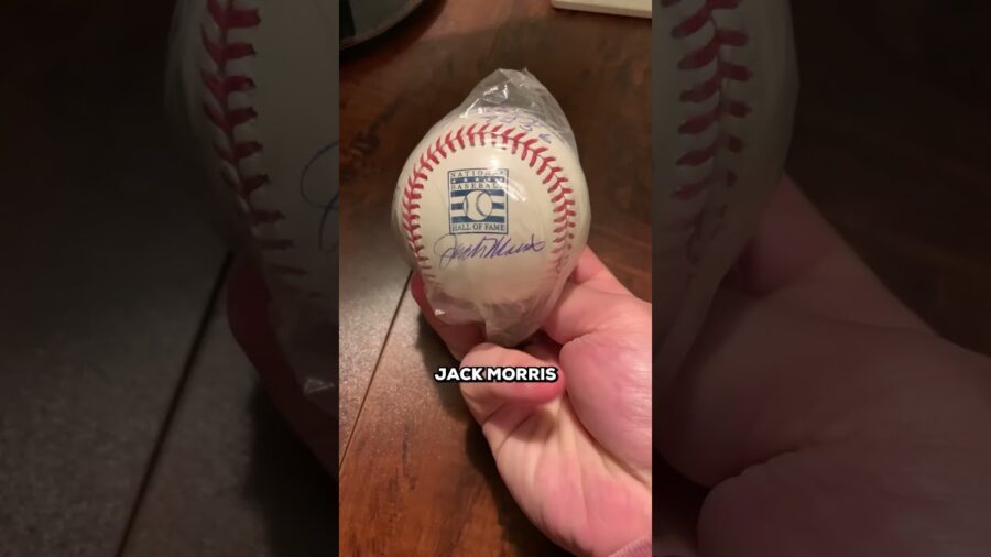 Duet this video and show us your favorite piece of memorabilia ⬇️ #mlb #collectibles #memorabilia