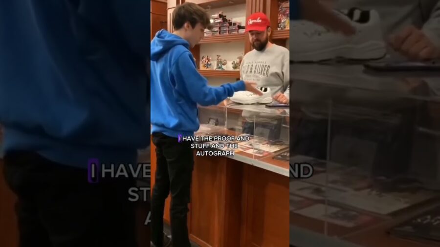 Guy Tries To Scam Pawn Stars!?!?!? 😱🤯😂