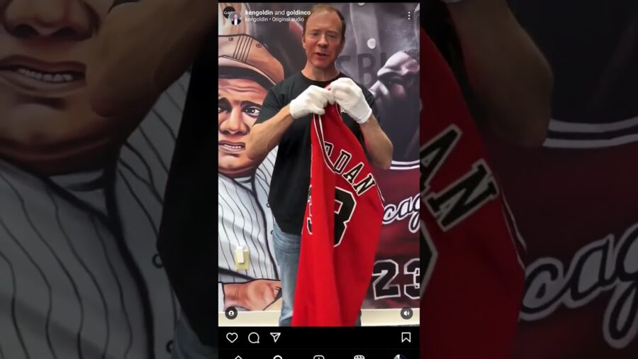Last Dance Yr 👕of the 🐐 MJ thats a 🔥 🤯 piece of Memorabilia #23 #legend #hobby #hof #collectibles