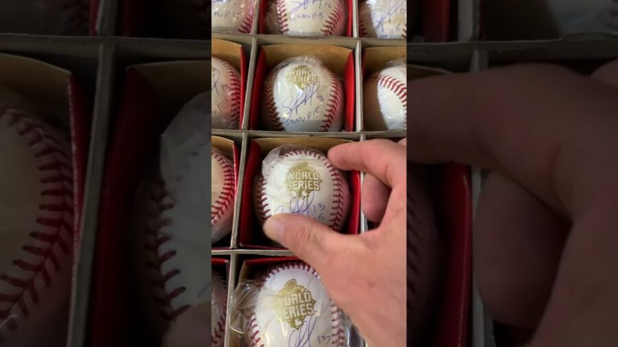 What’s in the box?  An absolute legend #autograph #memorabilia #baseball #sportscards #short