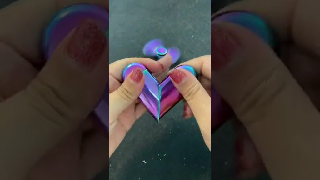 Reversible lighter fidget spinner, colorful, light and easy to carry, good stuff, decompression