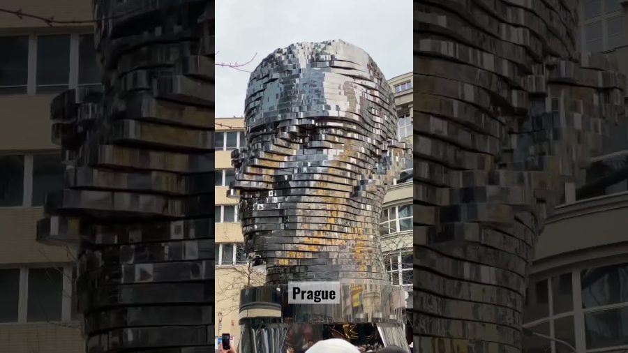 FUTURISTIC Franz Kafka’s spinning head - Prague #kafka #prague #franzkafka #praha